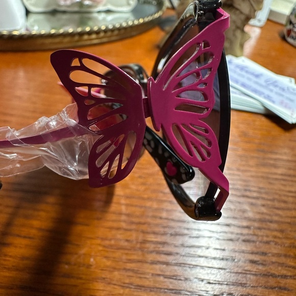 Betsey Johnson Black and Pink Sunglasses
NWT - Picture 3 of 4